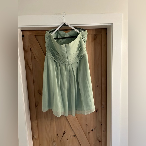 David’s Bridal Strapless Meadow Green Formal Dress Size 16, - Picture 4 of 12